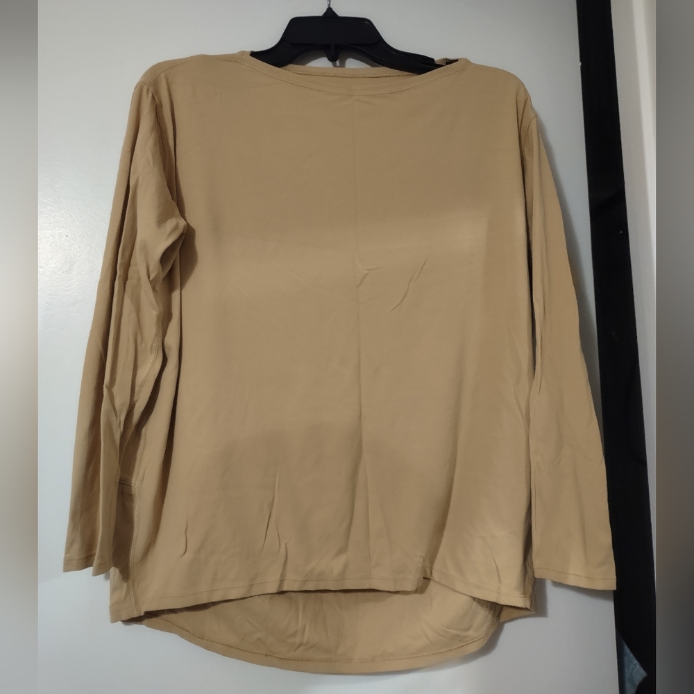 Lululemon back in action rulu size 2